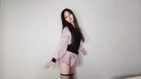 Saya online show from April 13, 2:54 pm