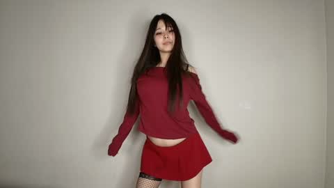 Saya online show from April 10, 2:33 pm