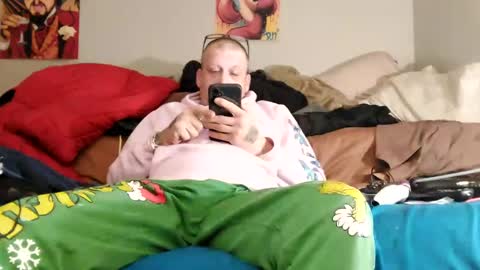 sayhi2mylilguy online show from January 23, 9:08 am