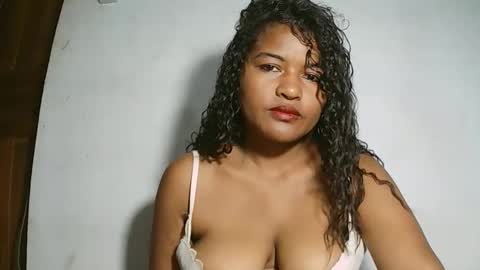 saylla1 online show from February 9, 6:17 am