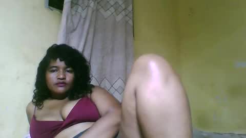 saylla1 online show from November 27, 9:00 pm