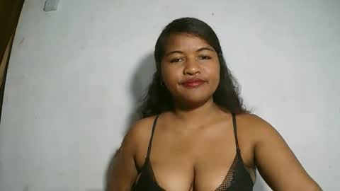 saylla1 online show from February 12, 7:12 am