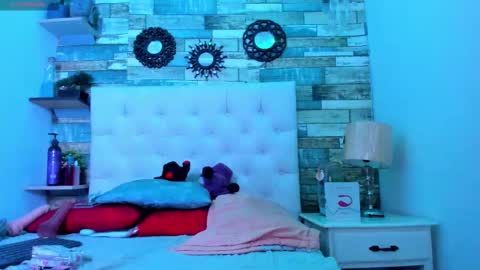 scarlett online show from February 3, 12:42 pm