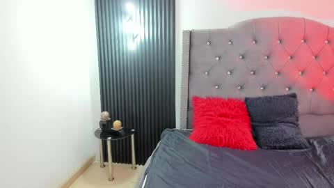 scarbadgirl_ online show from May 11, 3:35 am