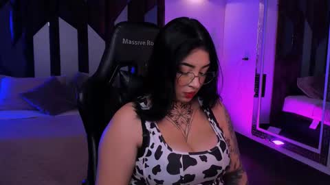 scarlet_ceretti1 online show from March 2, 11:11 pm