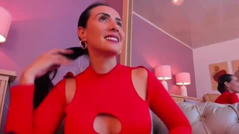 Scarlet Edwars online show from March 12, 12:47 pm