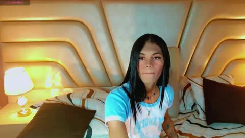 scarlet_fantasyts online show from March 5, 4:16 pm