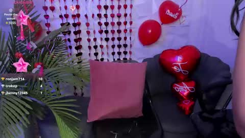 Snapshot of scarlet_villamizar chatting on February 16, 6:21 am SCARLET online show from February 16, 6:21 am