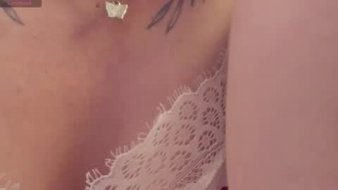 Scarlet  online show from February 20, 6:37 am