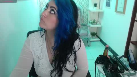 Snapshot of scarleth_bluee chatting on March 3, 9:22 am Scarleth online show from March 3, 9:22 am