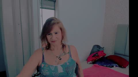 S C A R L E T online show from January 17, 3:43 pm