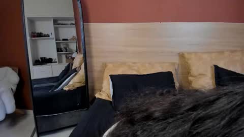 Scarlett  online show from March 10, 8:35 pm