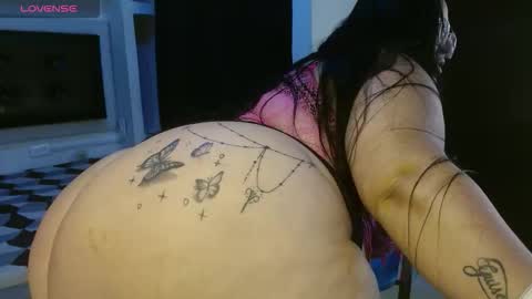 Snapshot of scarlett__blue chatting on October 25, 6:46 am scarlet online show from October 25, 6:46 am