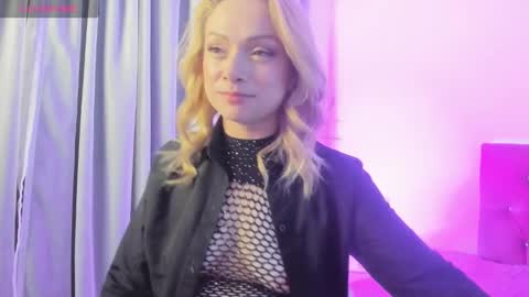 Snapshot of scarlett_blake11 chatting on September 30, 6:02 am scarlett_blake11 online show from September 30, 6:02 am