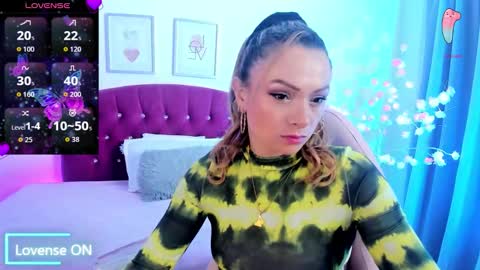 Snapshot of scarlett_blake11 chatting on October 14, 4:26 am scarlett_blake11 online show from October 14, 4:26 am