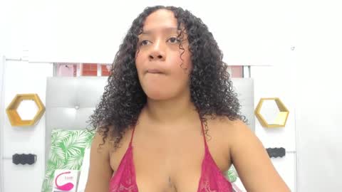 scarlett_fox20 online show from March 8, 11:27 am