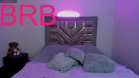 scarlett_rose11 online show from April 18, 7:58 pm