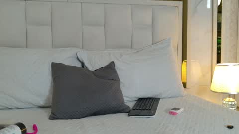 Snapshot of scarlett_sm chatting on September 30, 7:57 pm scarlett_sm online show from September 30, 7:57 pm