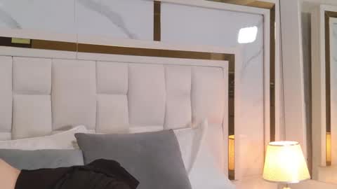 Snapshot of scarlett_sm chatting on September 9, 7:58 pm scarlett_sm online show from September 9, 7:58 pm