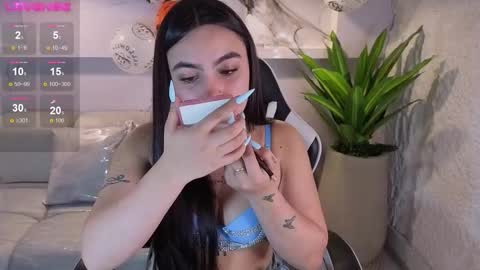 Scarlett online show from October 28, 1:12 pm