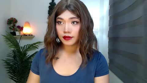    online show from December 4, 10:59 am