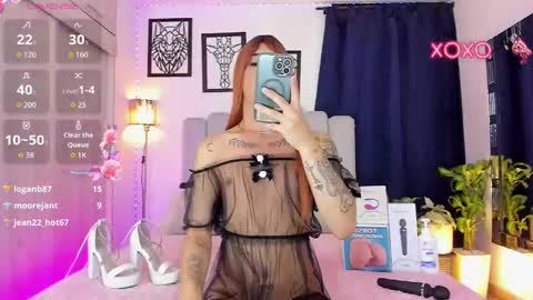 Snapshot of scarlett_steelee chatting on September 27, 2:20 am  Scarlett Steelee  Independent Model online show from September 27, 2:20 am