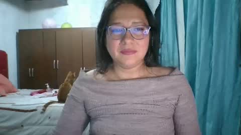 scarlett_widow online show from September 19, 3:43 am