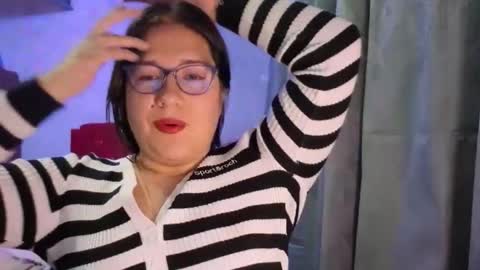 scarlett_widow online show from February 17, 3:27 am