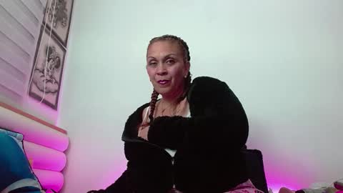 scarlettbooty online show from December 3, 6:03 am