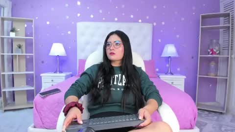 Scarlette  online show from November 6, 3:31 am