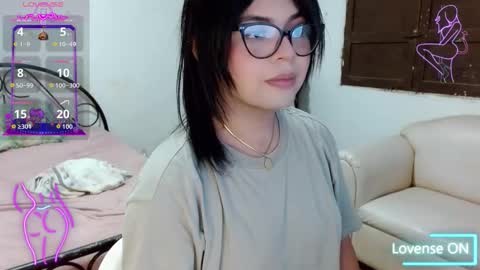 Snapshot of scarlette_mason_1 chatting on October 7, 6:37 pm KARLA online show from October 7, 6:37 pm