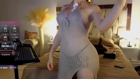 scarlette_tsunade online show from September 9, 1:49 am