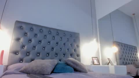 Snapshot of scarlettgonzalez_ chatting on September 25, 12:34 pm Scarlett online show from September 25, 12:34 pm