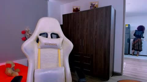 Scarlett online show from March 10, 8:57 pm