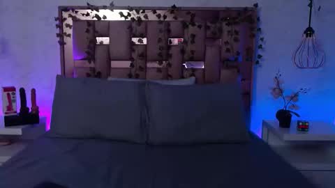 Scarlet online show from September 22, 11:36 am