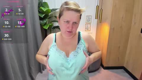 Scarlett online show from October 28, 5:52 am