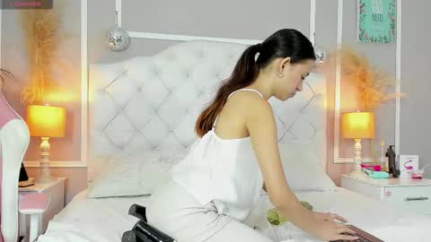 scarlett online show from December 2, 4:27 pm