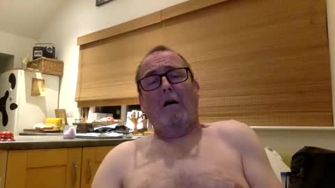 scbiggersballs online show from September 23, 7:09 pm