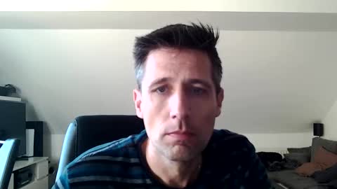 Snapshot of schnuckigeil chatting on January 21, 2:37 pm Dildomen online show from January 21, 2:37 pm