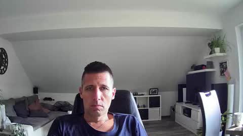 Snapshot of schnuckigeil chatting on October 2, 10:25 am Dildomen online show from October 2, 10:25 am
