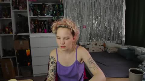 Rina online show from April 2, 7:05 am