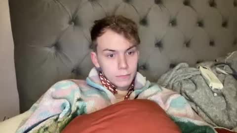 Snapshot of scottish_twink01 chatting on January 16, 12:55 am danny online show from January 16, 12:55 am