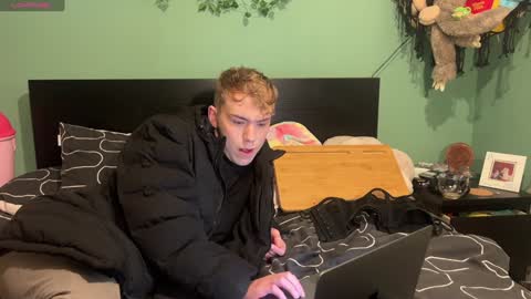 Snapshot of scottish_twink01 chatting on January 9, 11:56 pm danny online show from January 9, 11:56 pm