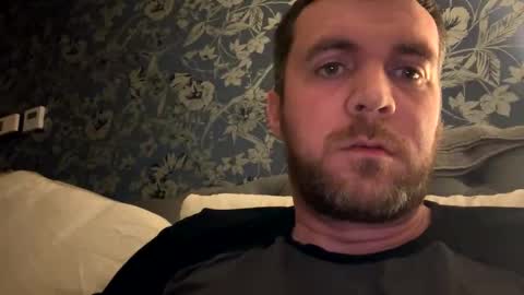 scottishbigdick87 online show from April 27, 1:25 am