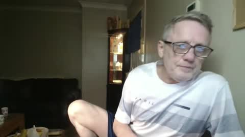 James online show from February 27, 6:22 pm