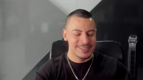 Ricardo online show from February 11, 2:32 pm