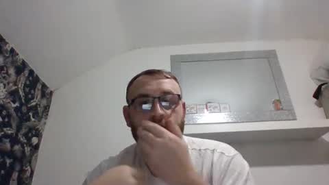 StraightScouse online show from March 2, 9:32 pm