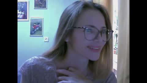 Snapshot of sea_dream chatting on October 23, 8:49 am SEA Dream online show from October 23, 8:49 am