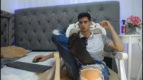 sebalexis7 online show from November 7, 3:20 am