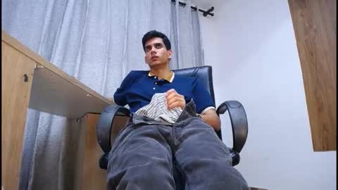 sebalexis7 online show from November 28, 3:47 am